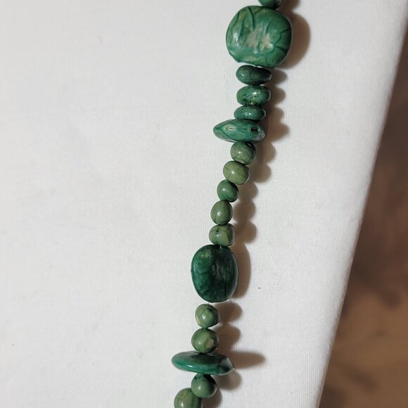 ☘️90's Teal Green Geometric Pebble Nugget Beaded Long Single Strand 18" Necklace - Picture 6 of 8